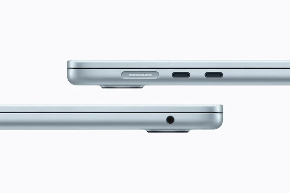 MacBook Air M5 실제 제품 사진 2