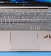 HP 2026 울트론 AI 14 실제 제품 사진 2
