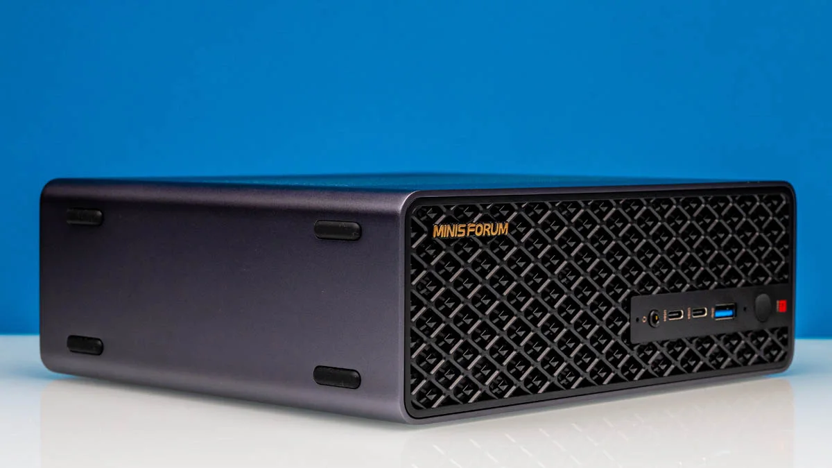 MINISFORUM MS-S1 Max 측면 각도 제품 사진