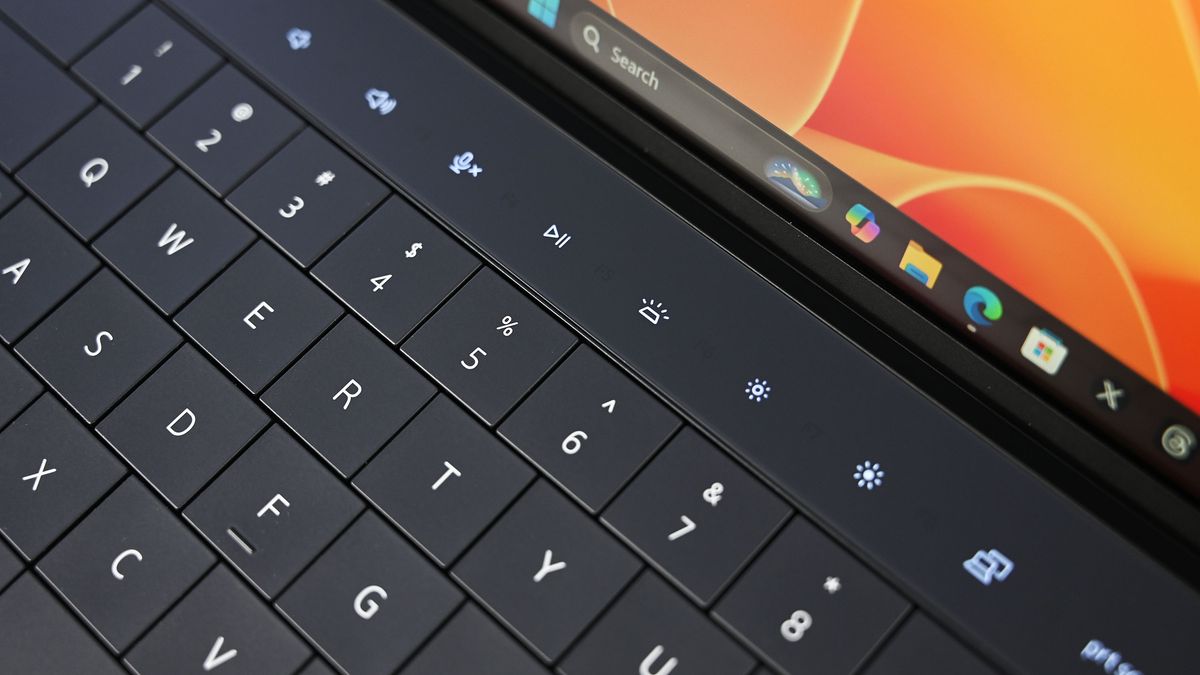 델 2025 XPS 13 9345 스냅드래곤 X 엘리트 32GB 램 1TB SSD 13.4인치 2880 x 1800 OLED 3K 터치 윈도우 11 프로 재생품 실제 제품 사진 2