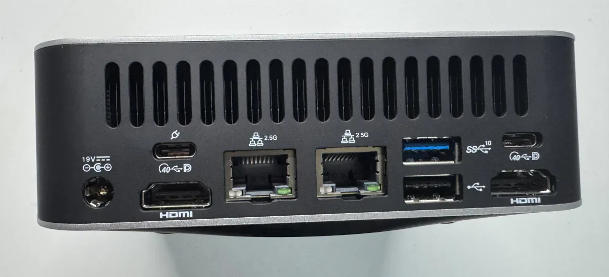 GEEKOM A9 Max 실제 제품 후면 포트 사진